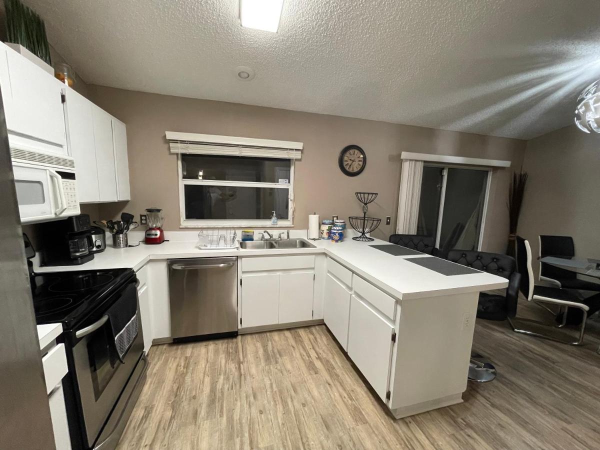 Cozy 3 Bedroom Home Close To Everything In Tampa! Dış mekan fotoğraf