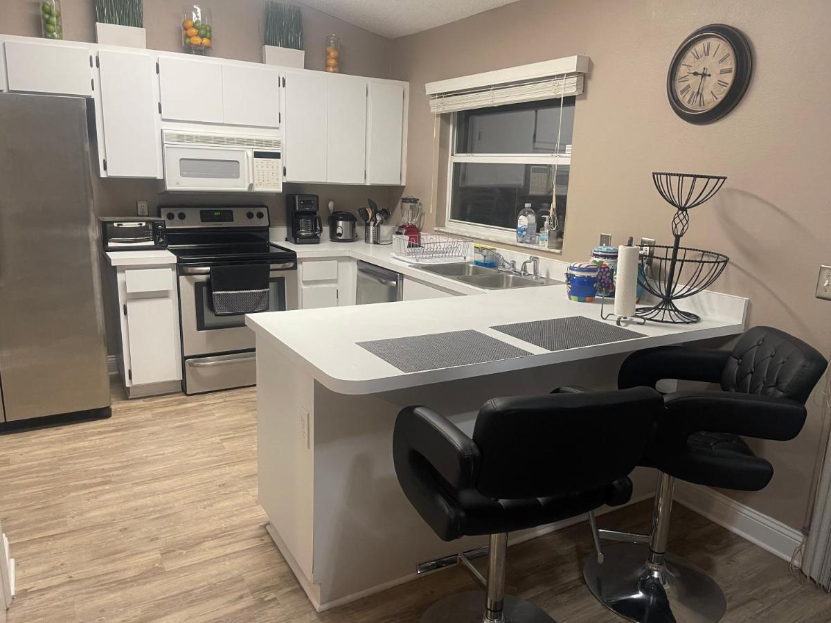 Cozy 3 Bedroom Home Close To Everything In Tampa! Dış mekan fotoğraf
