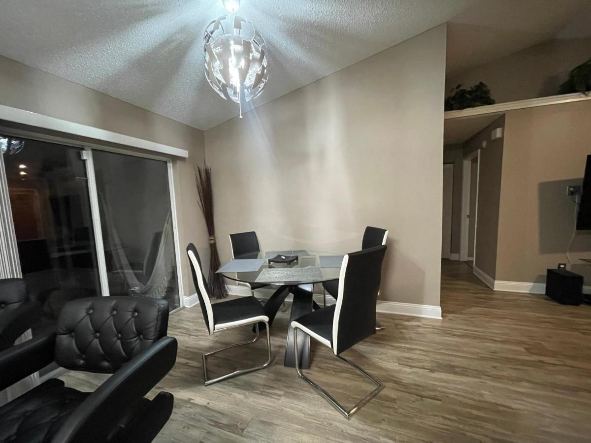 Cozy 3 Bedroom Home Close To Everything In Tampa! Dış mekan fotoğraf