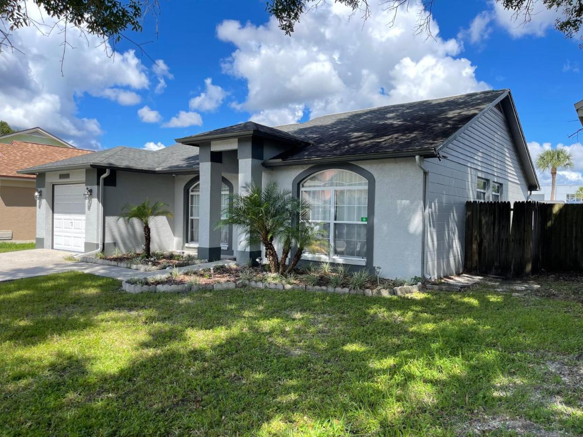 Cozy 3 Bedroom Home Close To Everything In Tampa! Dış mekan fotoğraf