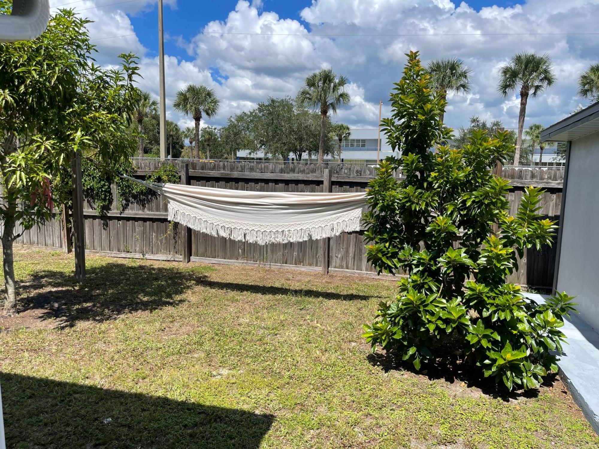 Cozy 3 Bedroom Home Close To Everything In Tampa! Dış mekan fotoğraf